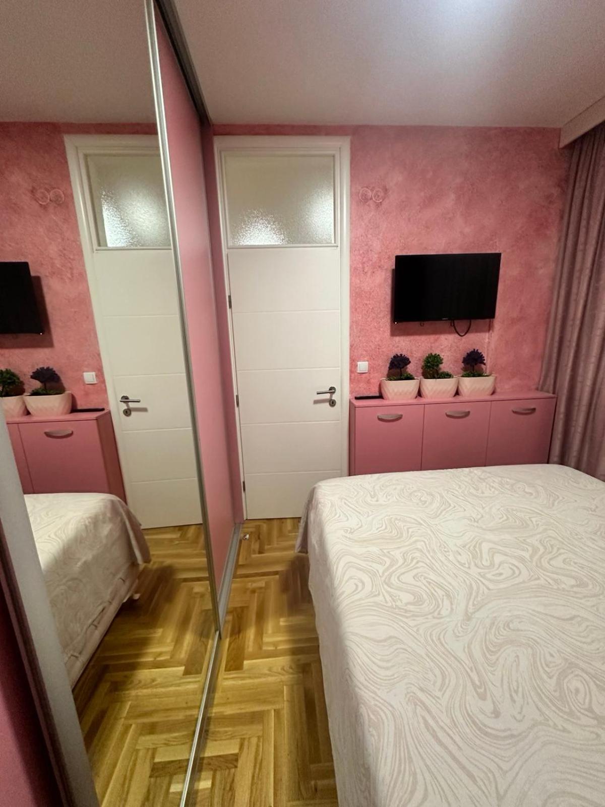 Apartman Kristina, Istocno Sarajevo,Vojvode Radomira Putnika 49F Lukavica エクステリア 写真